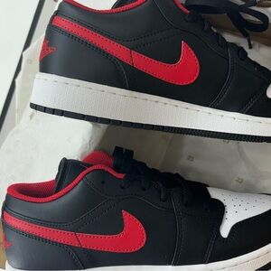 Air Jordan Low Retro 1